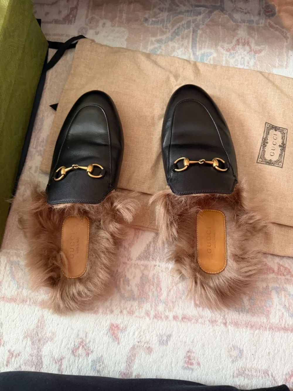 Gucci Black Leather Horsebit Fur-Lined Slippers - Picture 3 of 5